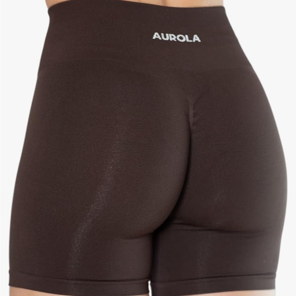 Aurola Shorts